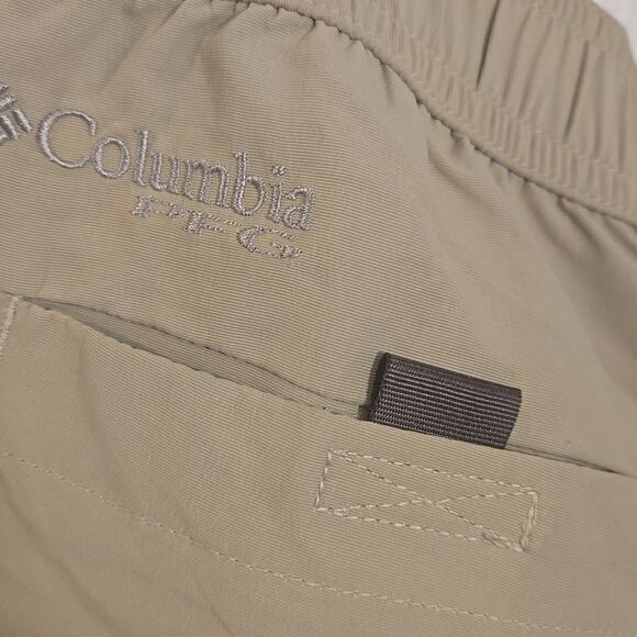 Columbia Men's Tan Cargo Shorts - Picture 7 of 8